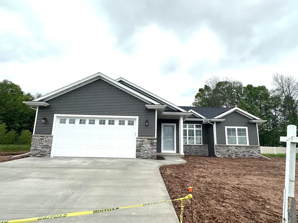 1049 Madi Ct, Menasha, WI 54952