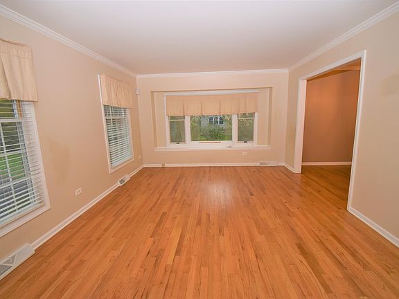 5th image of 6907 Hillcrest Dr