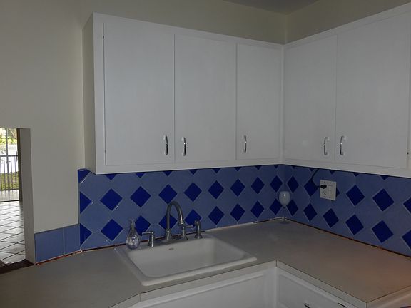 2nd image of 1670 NE 191st St APT 111