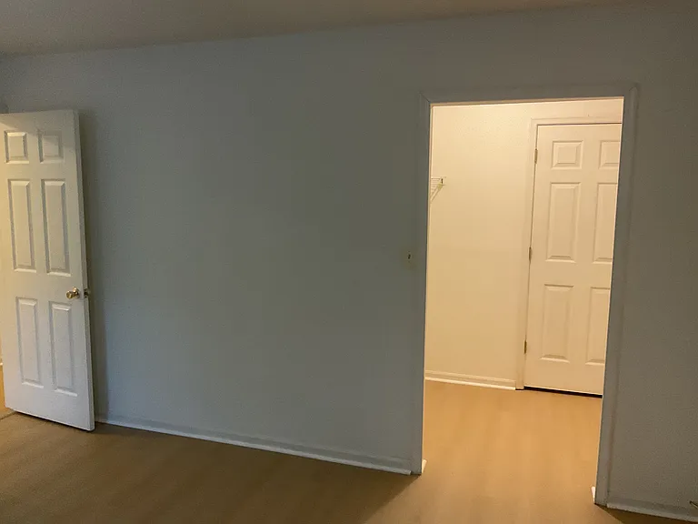 28 Tenby Ct — Photo 15