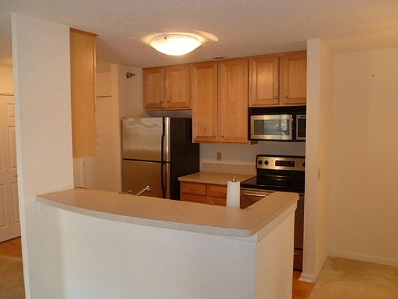 2nd image of 5978 Chasewood Pkwy APT 206