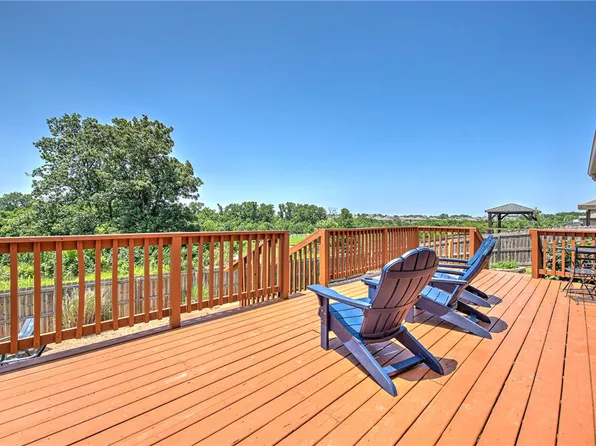 300 Woodland St, Lowell, AR 72745