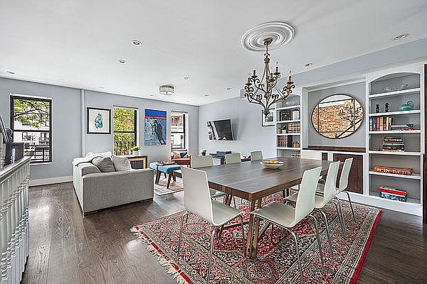 1st image of 19 Garfield Pl Floor 2