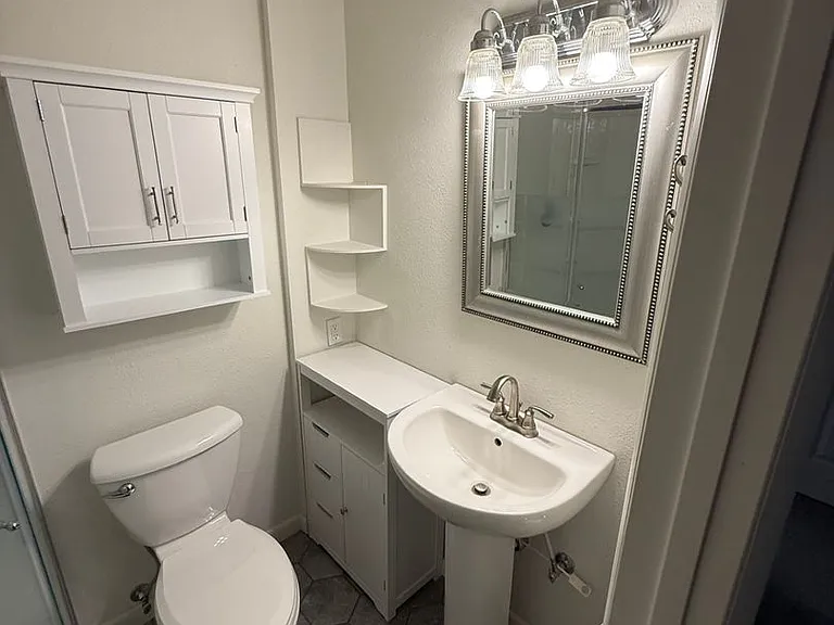 365 Bellvue Ave — Photo 38