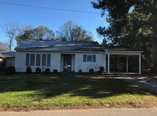 409 E Olive St, Prescott, AR 71857