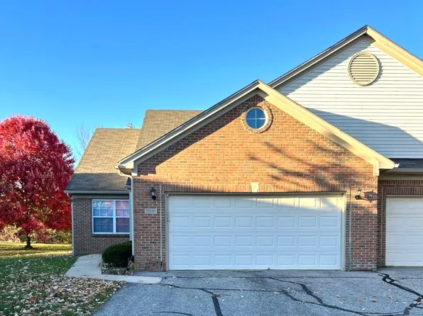 33180 Forest Park Dr, Wayne, MI 48184