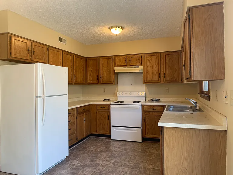 8202 Terra Dr #D — Photo 7