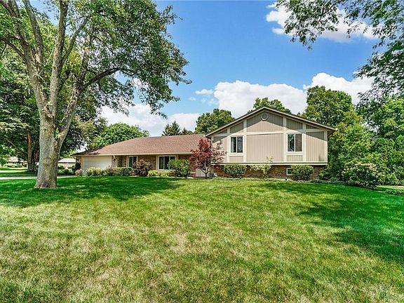 2nd image of 9088 Woodstream Ln