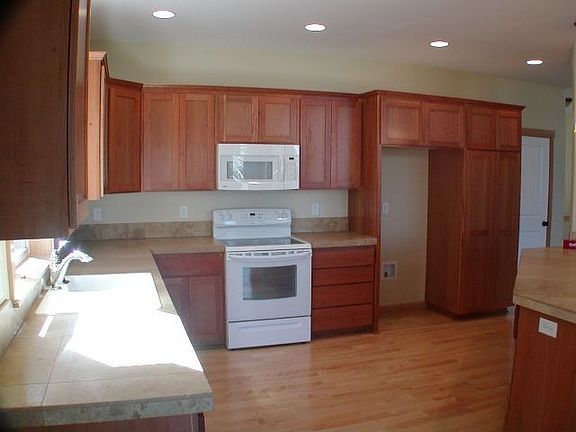 2nd image of 2311 NE 36th Dr