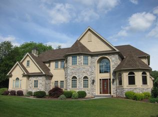 5640 Tuscany Ct, Coopersburg, PA 18036