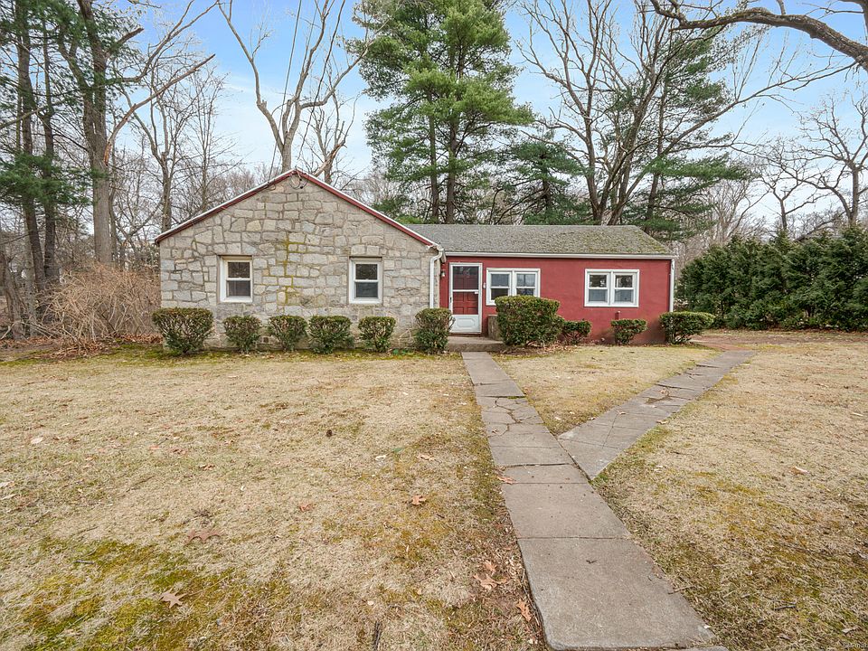 1st image of 1353 New London Turnpike