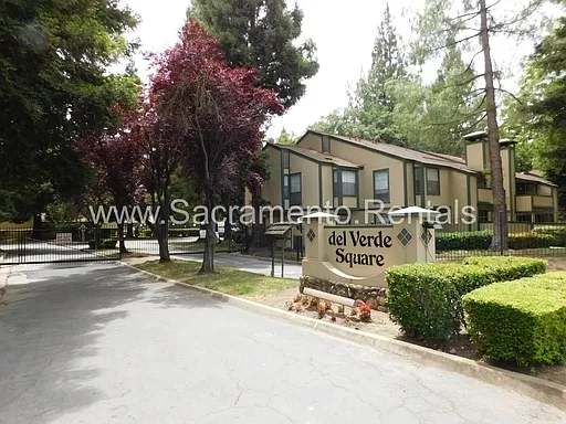750 Del Verde Cir #2