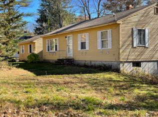 95 Mast Rd, Falmouth, ME 04105