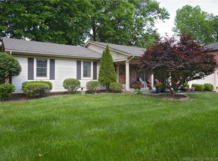 708 Acorn Ln, Jeffersonville, IN 47130