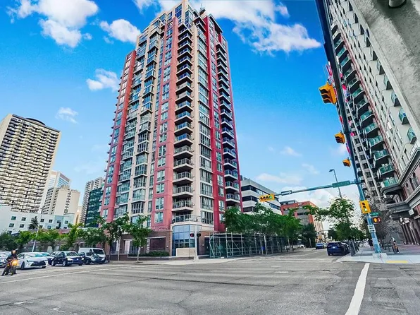 650 W 10th St SW #306, Calgary, AB T2P 5G4