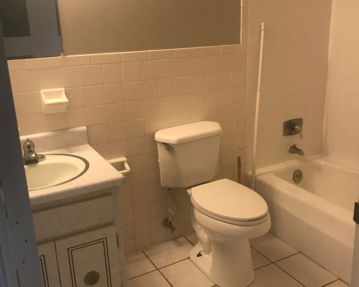 Where comfort meets affordability — Photo 2
