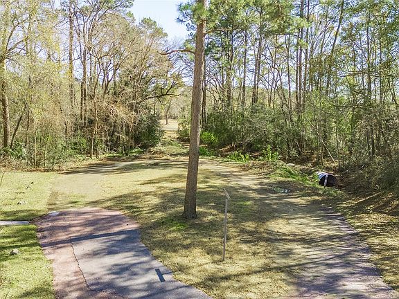 5th image of 25 Holly Springs Dr