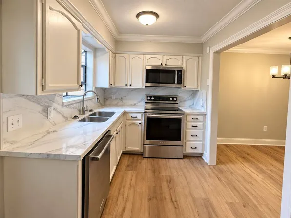 405 Longwood Ct APT C, Baton Rouge, LA 70806