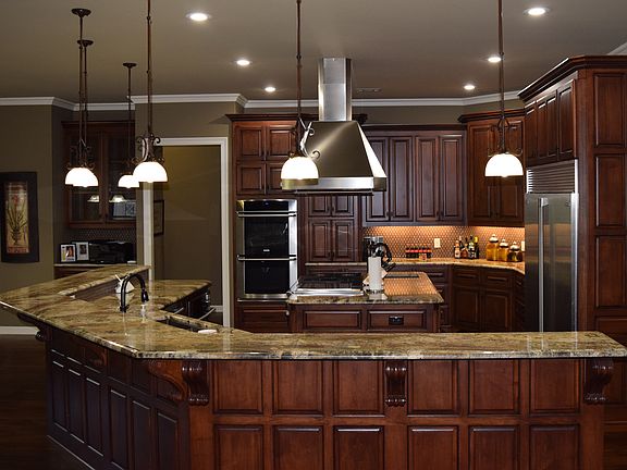 2nd image of 2413 Hunters Chase Ct
