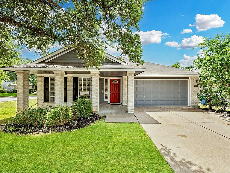 17249 Sandwick Dr — Photo 1