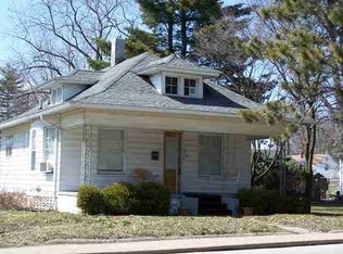 725 S 25th St, Terre Haute, IN 47803