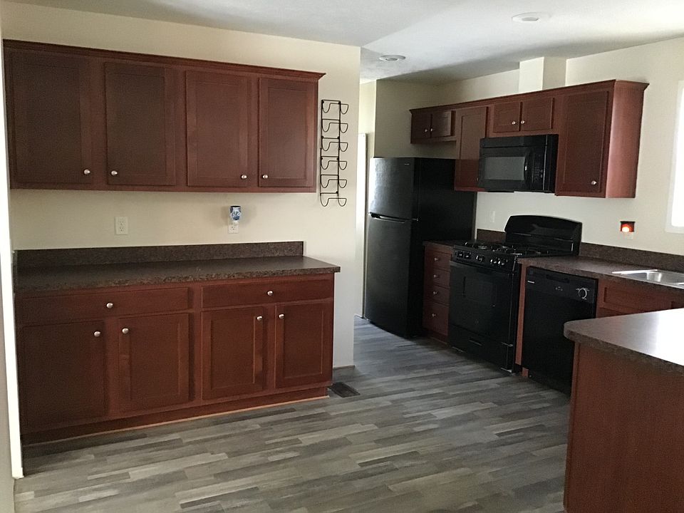 2nd image of 166 E Heather Ln #166