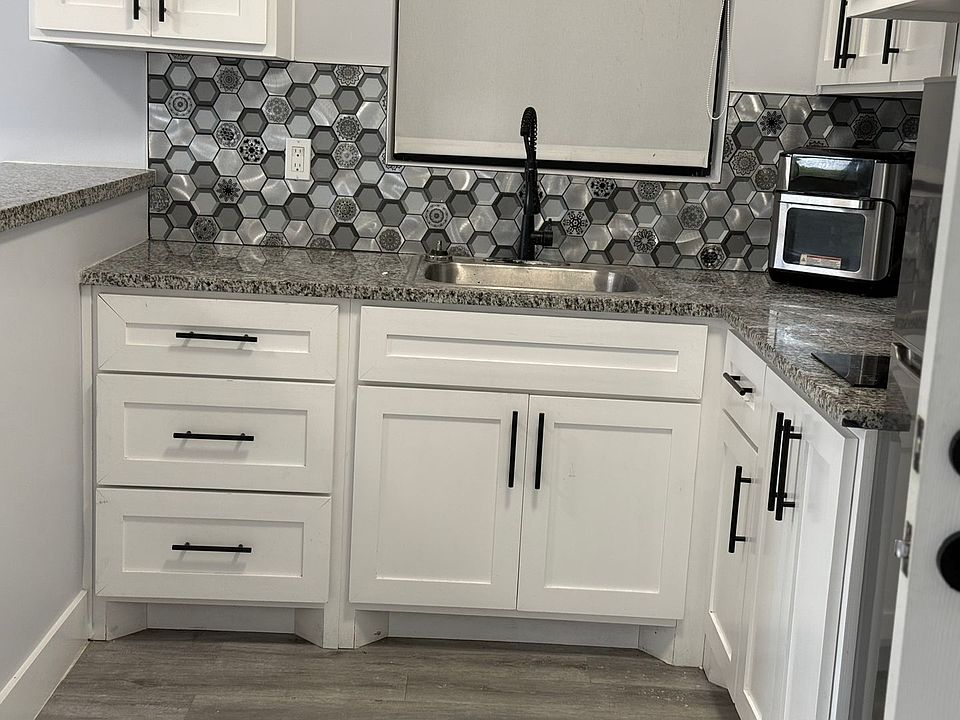 1st image of 1639 Madison St #12A