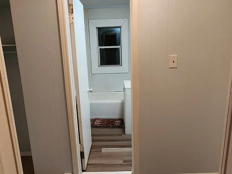 910 Hill Ter — Photo 22