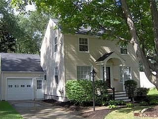 2nd image of 1018 W Spruce Ave