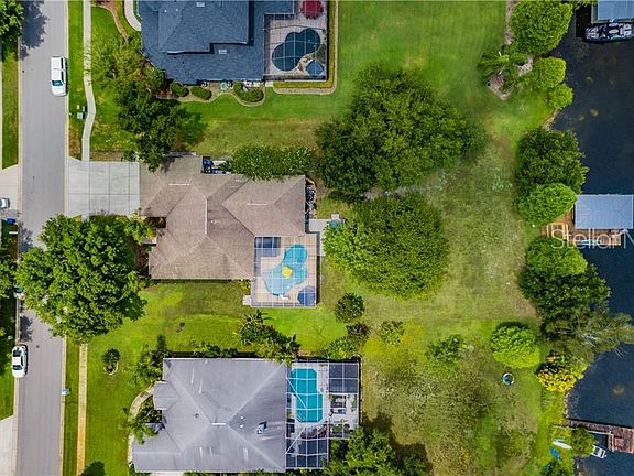 3rd image of 1527 Fishing Lake Dr