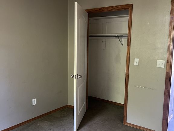 5th image of 2401 W Main St #17982146