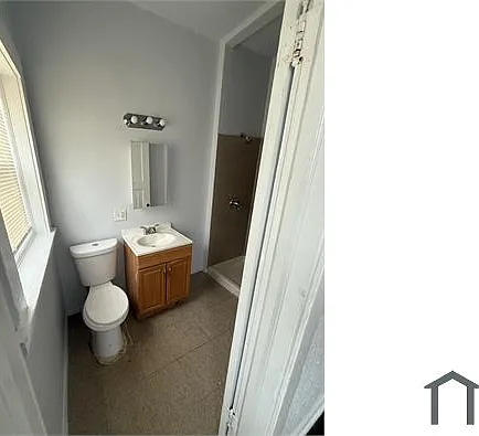 111 E 45th St #3 — Photo 9