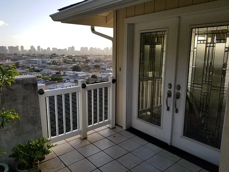3452 Sierra Dr — Photo 1