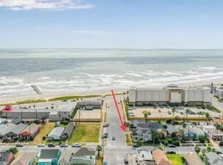 1701 17th St APT C, Galveston, TX 77550