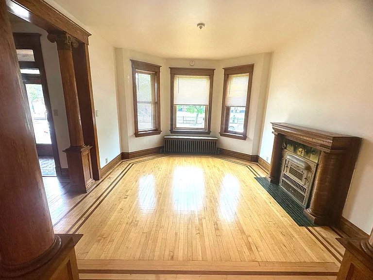 2125 W Augusta Blvd #1 — Photo 6