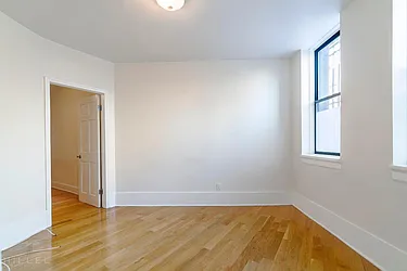 Rented by Hillel Realty Group