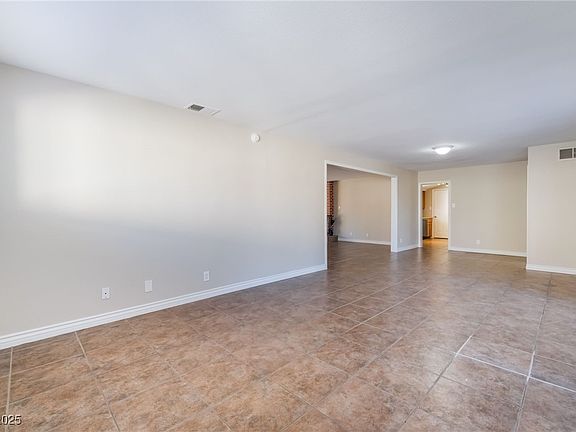 5th image of 1106 Norman Ave