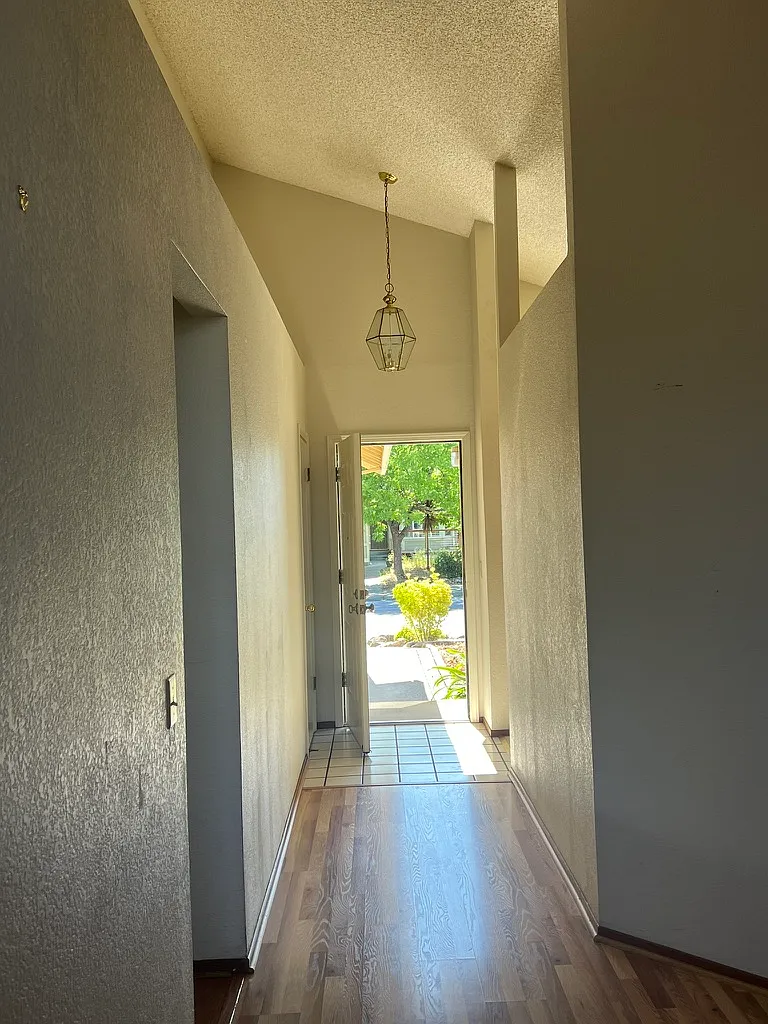 3 bed, $3,250 — Photo 3