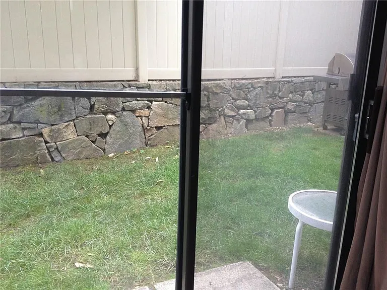60 Lawn Ave #24 — Photo 21