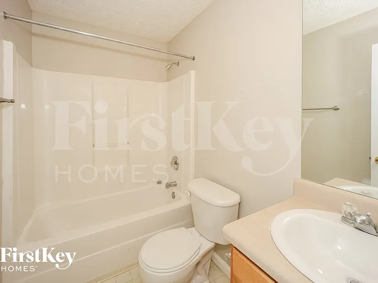 9421 Mulligan Ct — Photo 13