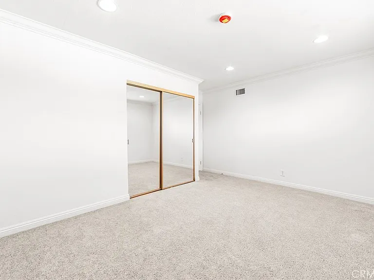 5892 Meadowlark Dr — Photo 32