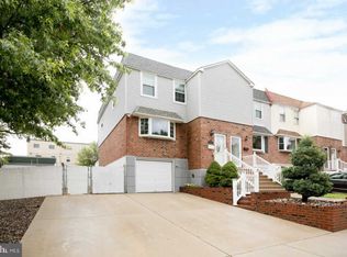 11734 Telfair Rd, Philadelphia, PA 19154