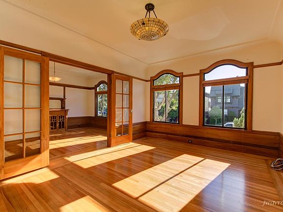 5th image of 12 Commonwealth Ave APT 7