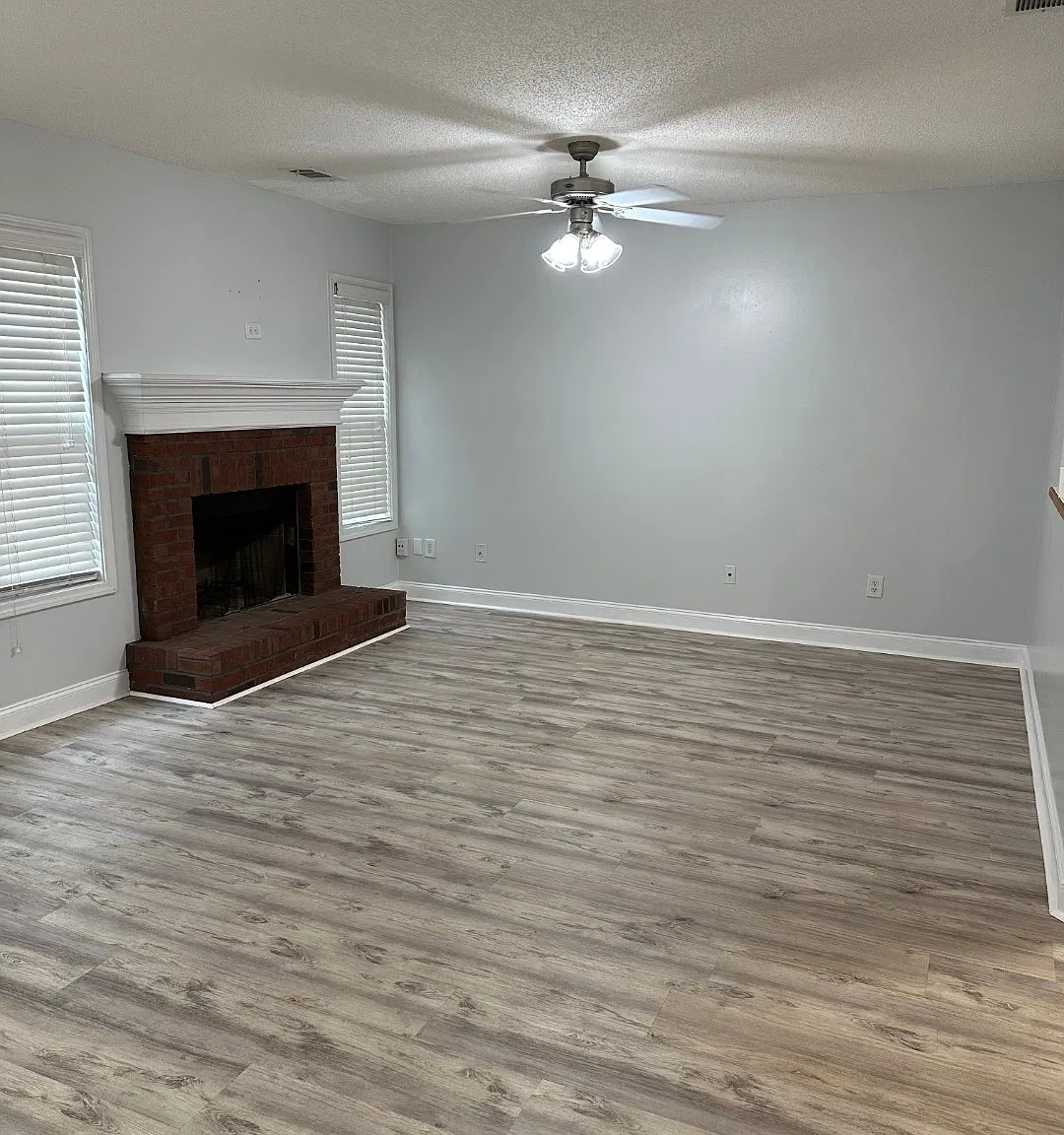 3 bed, 2.5 bath, 1560 sqft, $2,000 — Photo 4