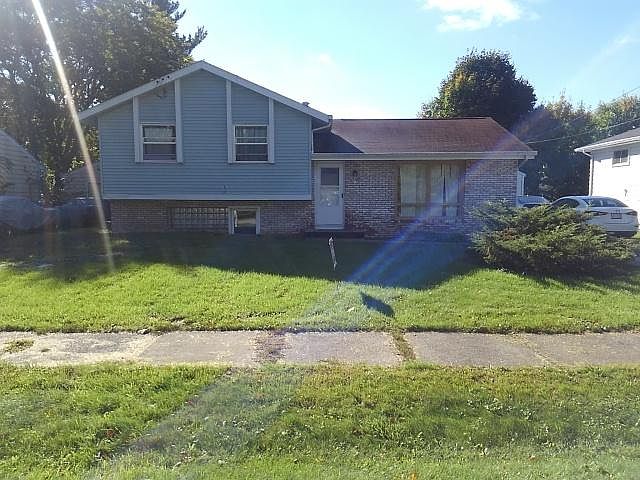 1st image of 1536 Linden St