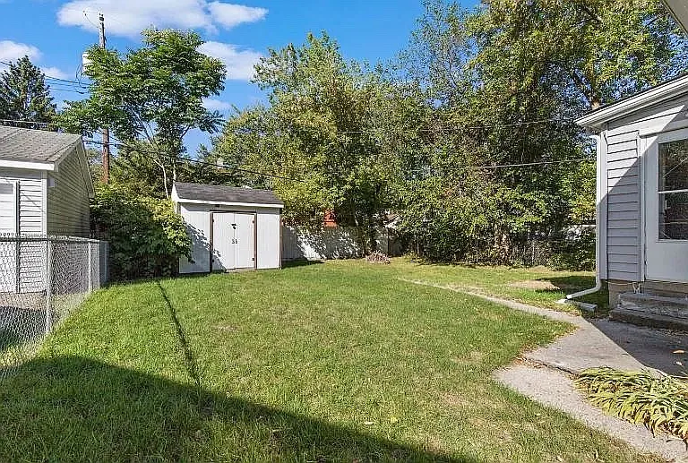 21629 Waldron St — Photo 9