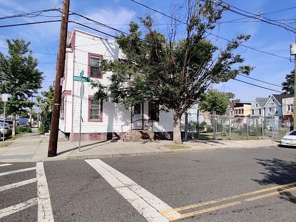 5th image of 722 S 14Th St