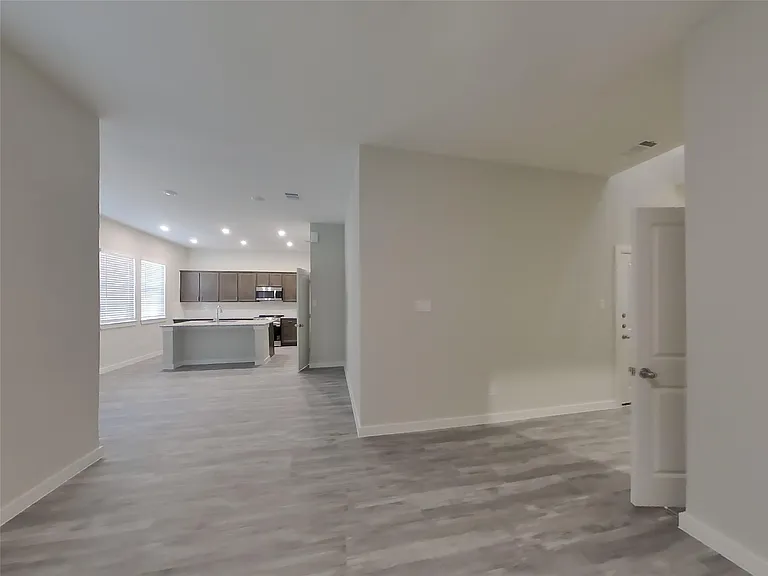 22716 Terrazzo Dr — Photo 2