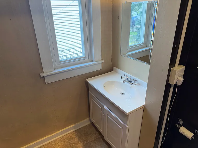 13 N Mulberry St #1 — Photo 7