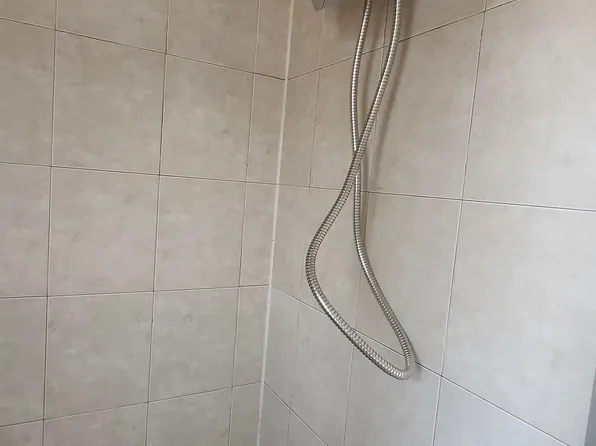 571 Avenue A image 8 of 10